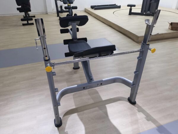 Commercial Weight Bench - Image 3